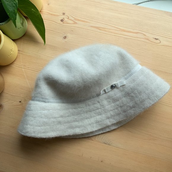 fuzzy white cottagecore bucket hat - Picture 1 of 5